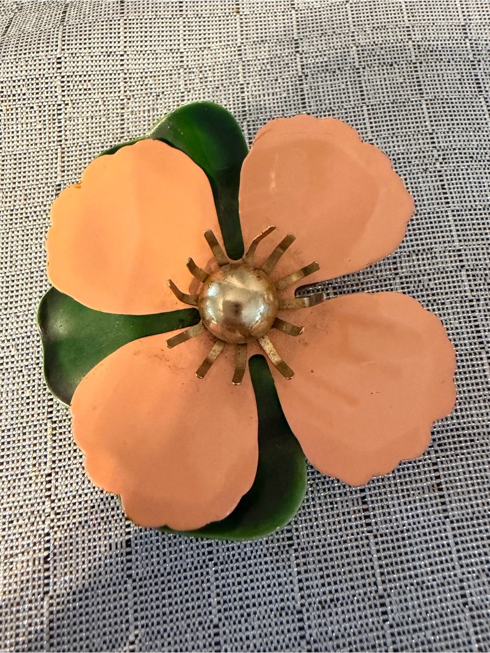 Sarah Coventry Peach & Green Floral Brooch – Women's Accessory